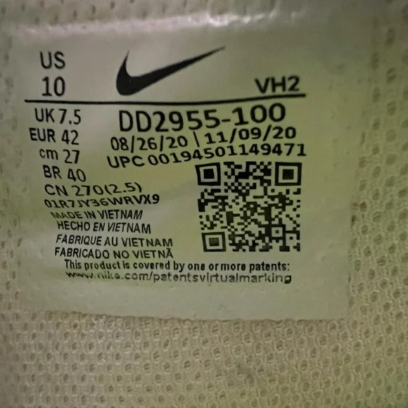 Nike Women’s Sneakers Shoes Neon Air Max Excee White, Pink, Blue, and Green 10 - Picture 6 of 6